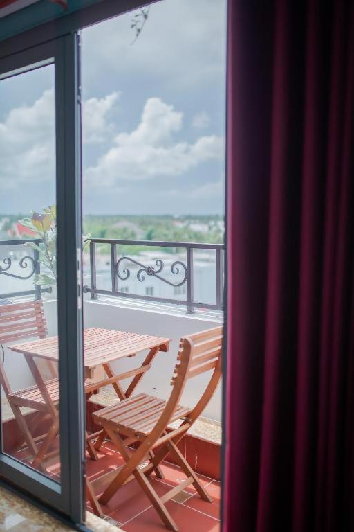 Bich Ngoan Hotel Tra Vinh Экстерьер фото